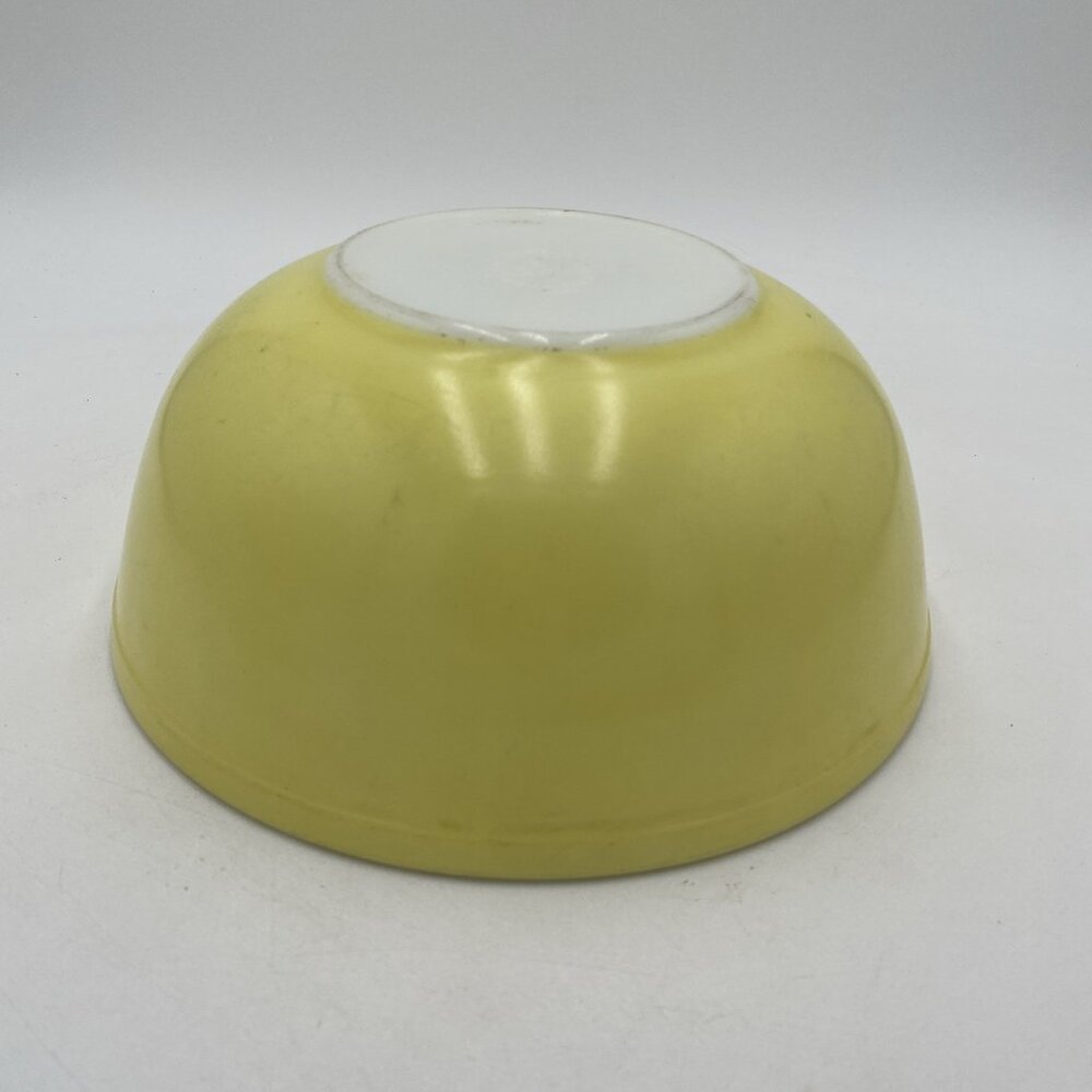 Vintage Yellow Pyrex Large 10 1/2" 4 Qt 404 Nesting Mixing Bowl Primary Color